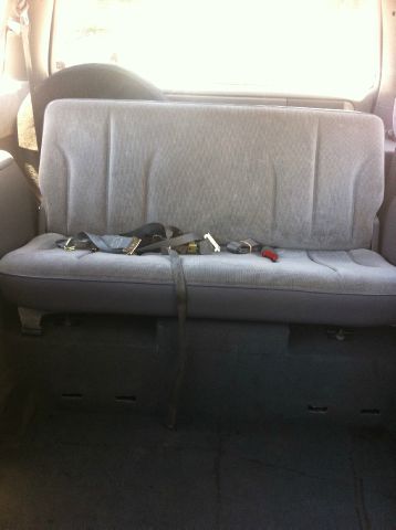 Plymouth Grand Voyager 1993 photo 4