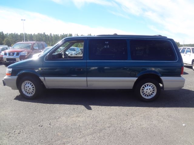 Plymouth Grand Voyager 1994 photo 4