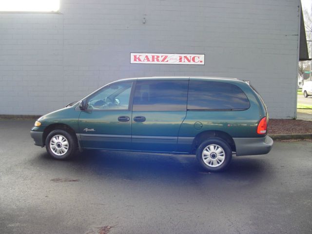 Plymouth Grand Voyager 1996 photo 4