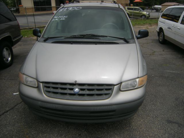 Plymouth Grand Voyager 1996 photo 5