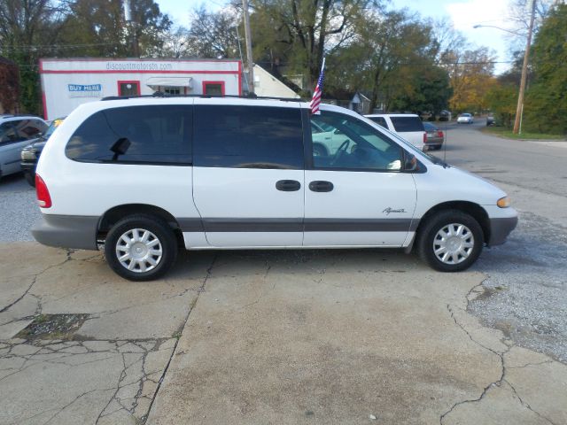 Plymouth Grand Voyager 1998 photo 3