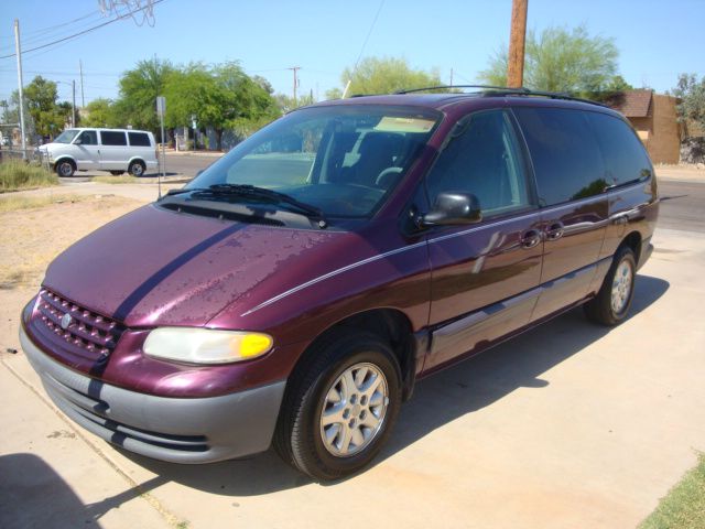Plymouth Grand Voyager 2000 photo 7