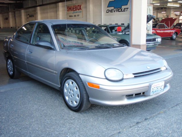 Plymouth Neon 1999 photo 1