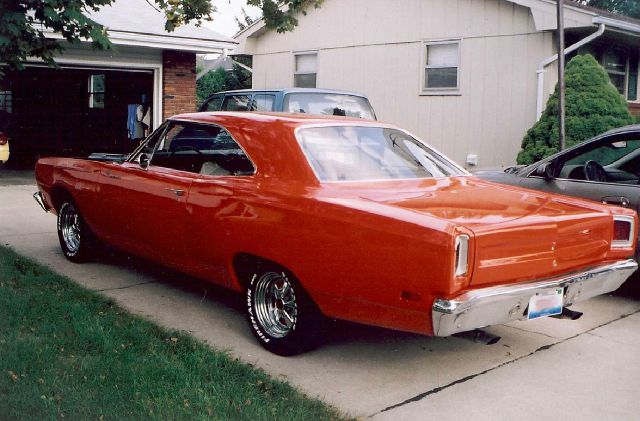 Plymouth ROAD RUNNER 1969 photo 1
