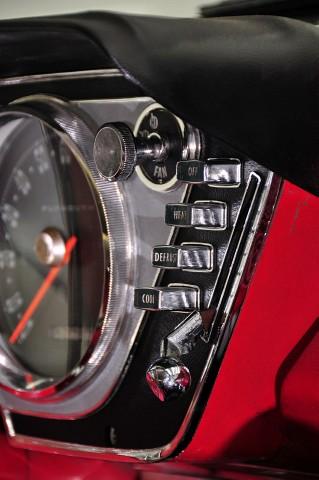 Plymouth Sport Fury 1963 photo 1