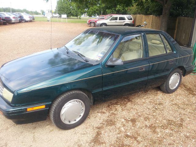 Plymouth Sundance 1993 photo 3