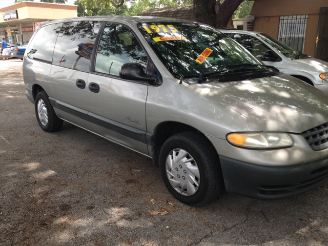 Plymouth Unspecified 1996 photo 2