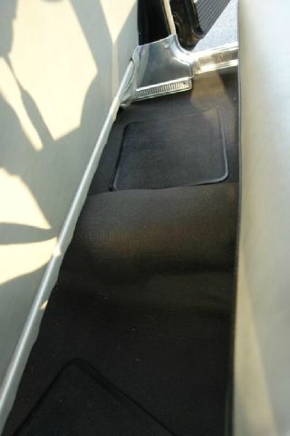 Plymouth Valiant 1960 photo 1