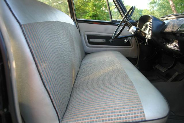 Plymouth Valiant 1960 photo 25