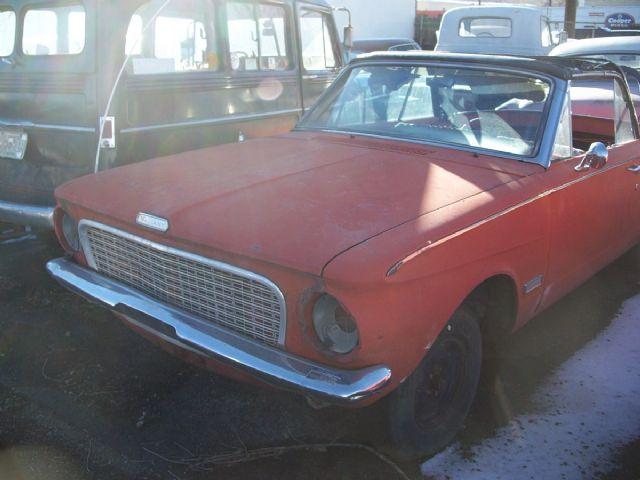 Plymouth Valiant 1963 photo 1