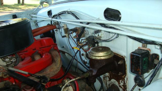 Plymouth Valiant 1964 photo 1