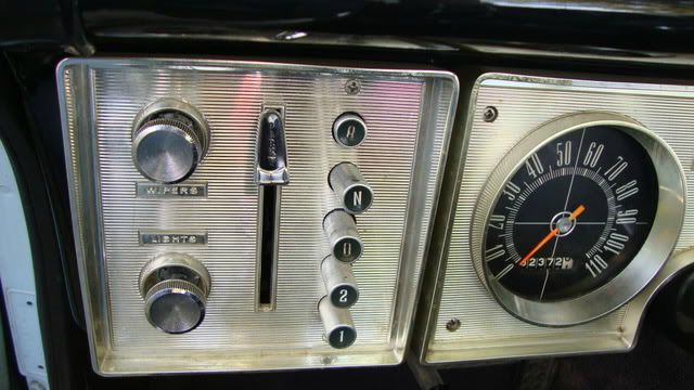 Plymouth Valiant 1964 photo 21