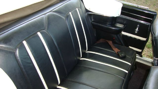 Plymouth Valiant 1964 photo 34