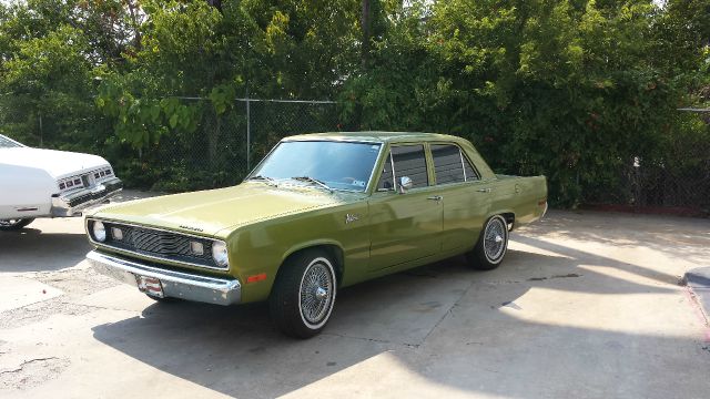 Plymouth Valiant 1972 photo 1