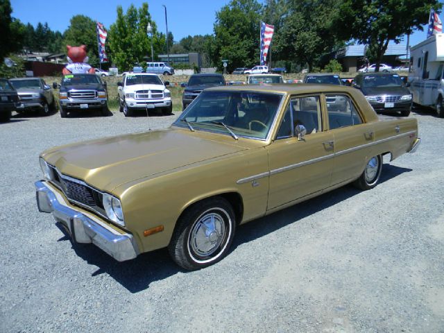 Plymouth Valiant 1975 photo 2