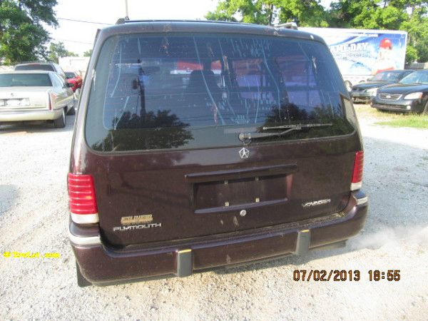 Plymouth Voyager Base MiniVan