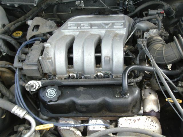 Plymouth Voyager 1995 photo 1