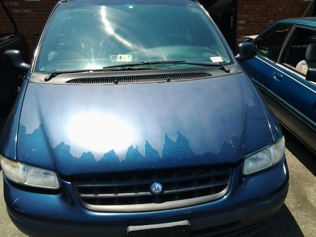 Plymouth Voyager Base MiniVan