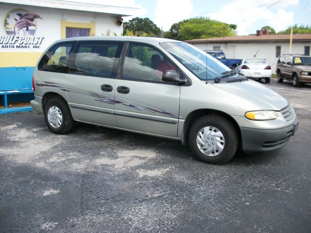 Plymouth Voyager 2000 photo 4