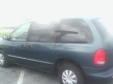Plymouth Voyager 2000 photo 0