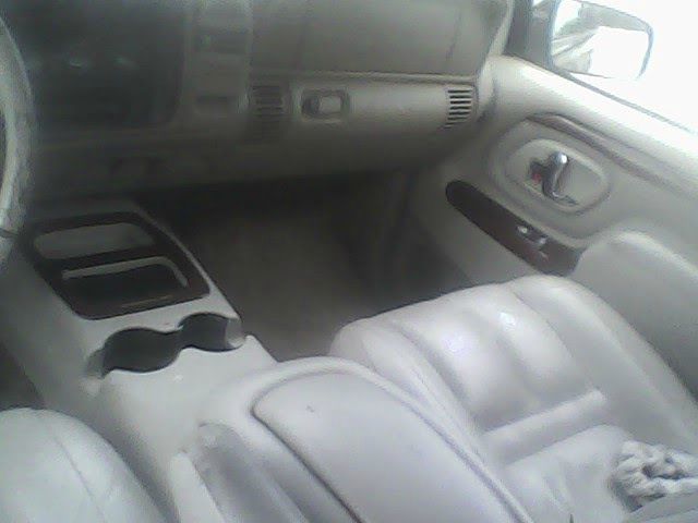 Plymouth Voyager Base MiniVan