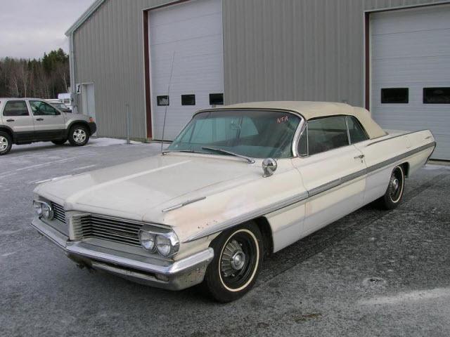 Pontiac Bonneville 1962 photo 1