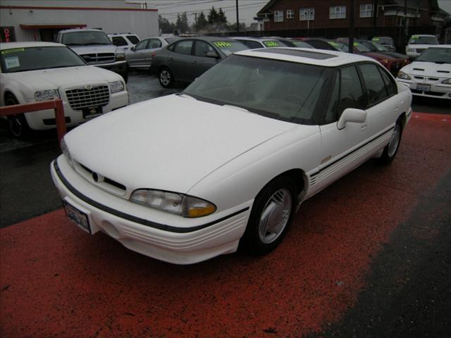 Pontiac Bonneville 4DR Limited AWD Sedan