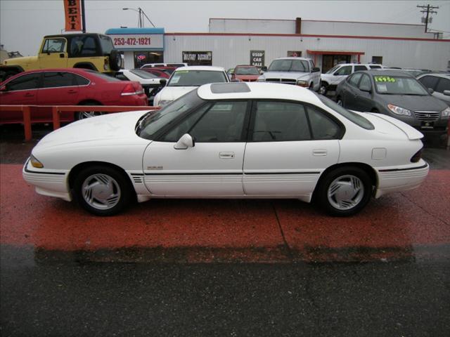 Pontiac Bonneville 1992 photo 1