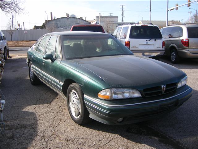 Pontiac Bonneville 1993 photo 0