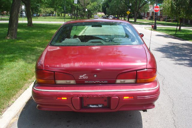 Pontiac Bonneville 1995 photo 2
