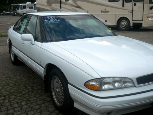 Pontiac Bonneville 1995 photo 4