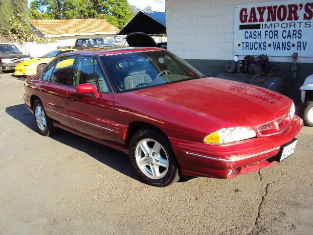 Pontiac Bonneville 1998 photo 4