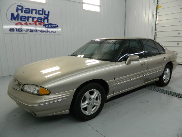 Pontiac Bonneville 1998 photo 1