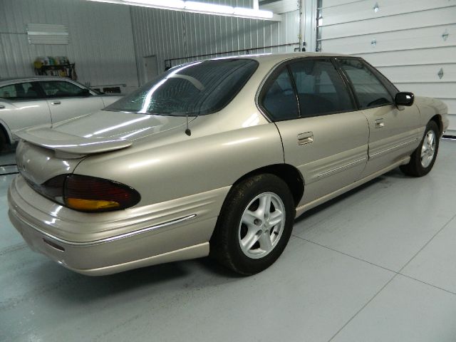Pontiac Bonneville 1998 photo 3