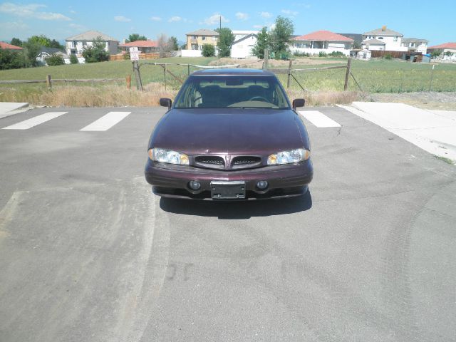Pontiac Bonneville 1998 photo 2