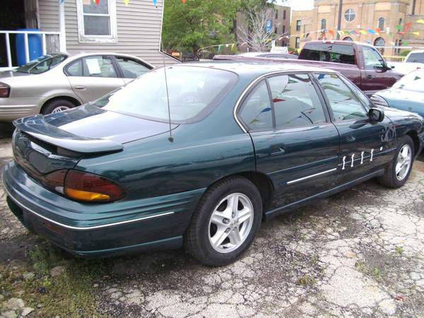 Pontiac Bonneville 1999 photo 3