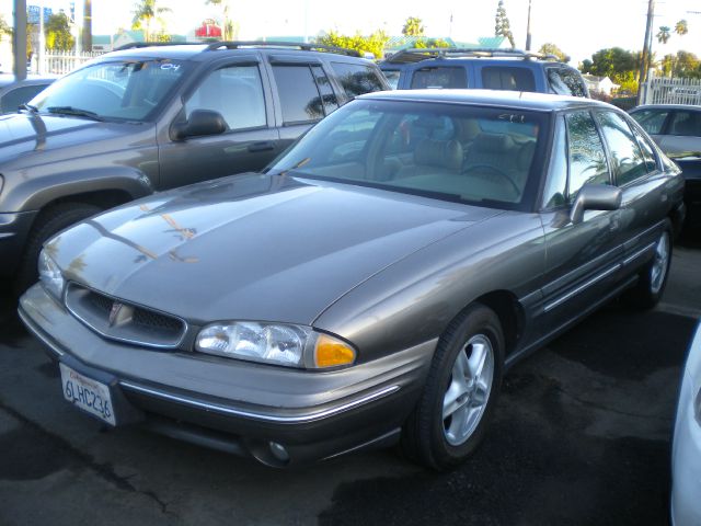 Pontiac Bonneville 1999 photo 4