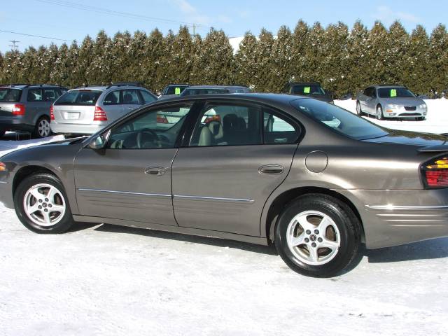 Pontiac Bonneville 2000 photo 1