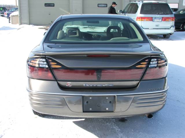 Pontiac Bonneville 2000 photo 3