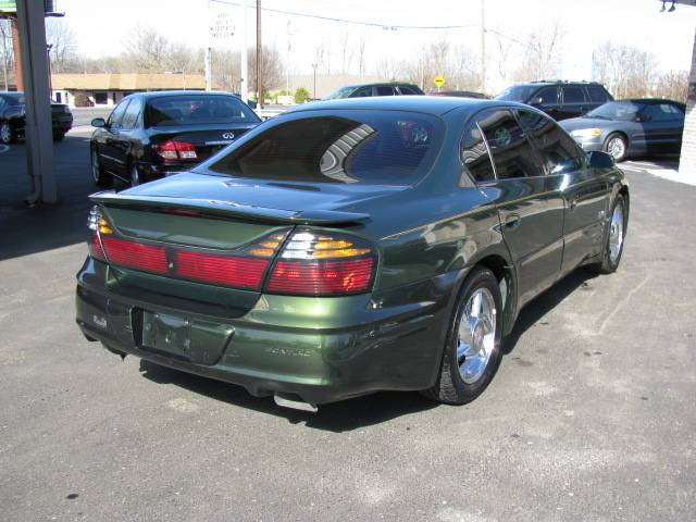 Pontiac Bonneville 2000 photo 2
