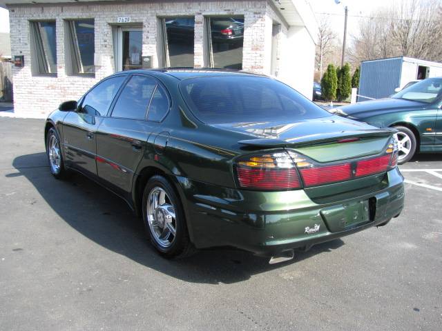 Pontiac Bonneville 2000 photo 3