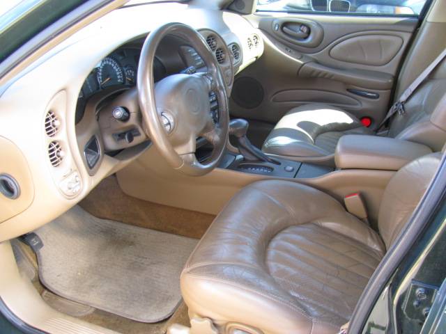 Pontiac Bonneville 2000 photo 4