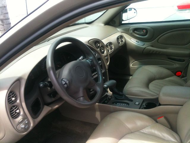 Pontiac Bonneville 2000 photo 3