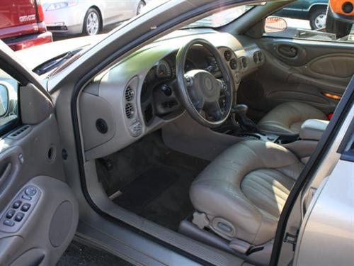 Pontiac Bonneville 2000 photo 3