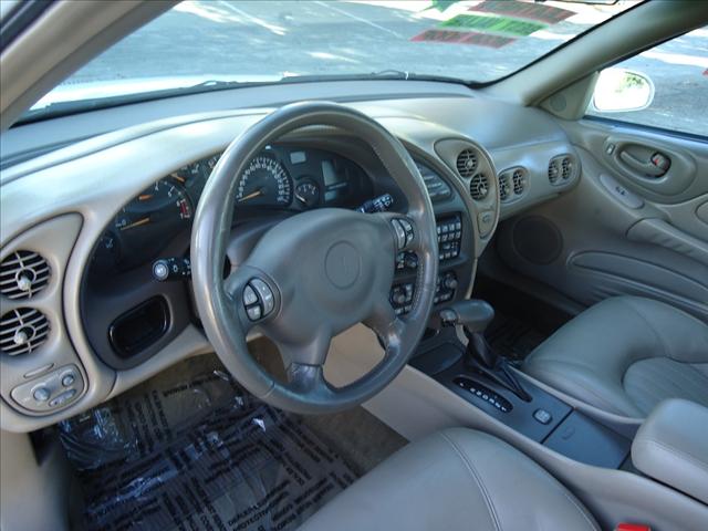 Pontiac Bonneville 2000 photo 5