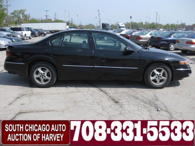 Pontiac Bonneville SE Sedan