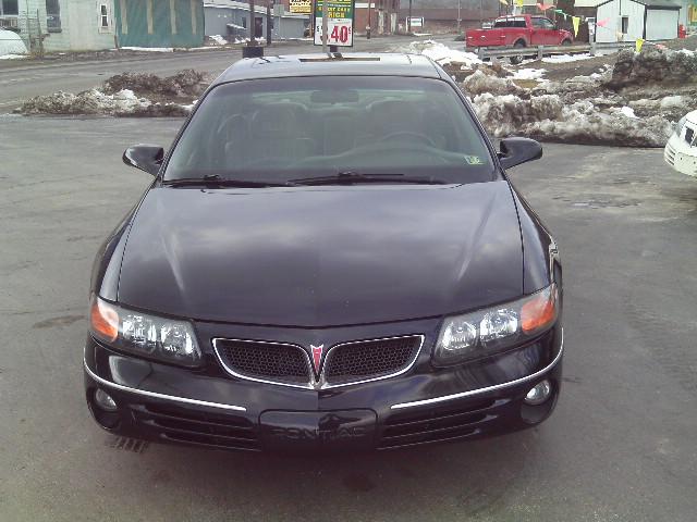 Pontiac Bonneville 2000 photo 2