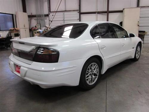 Pontiac Bonneville 2000 photo 3