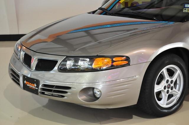 Pontiac Bonneville 2000 photo 4
