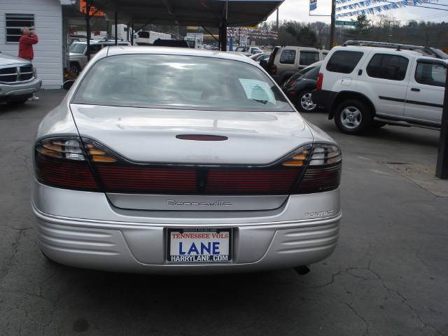 Pontiac Bonneville 2000 photo 4